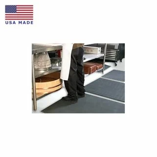 Smooth Black Ortho Mat antifatigue mat under man working